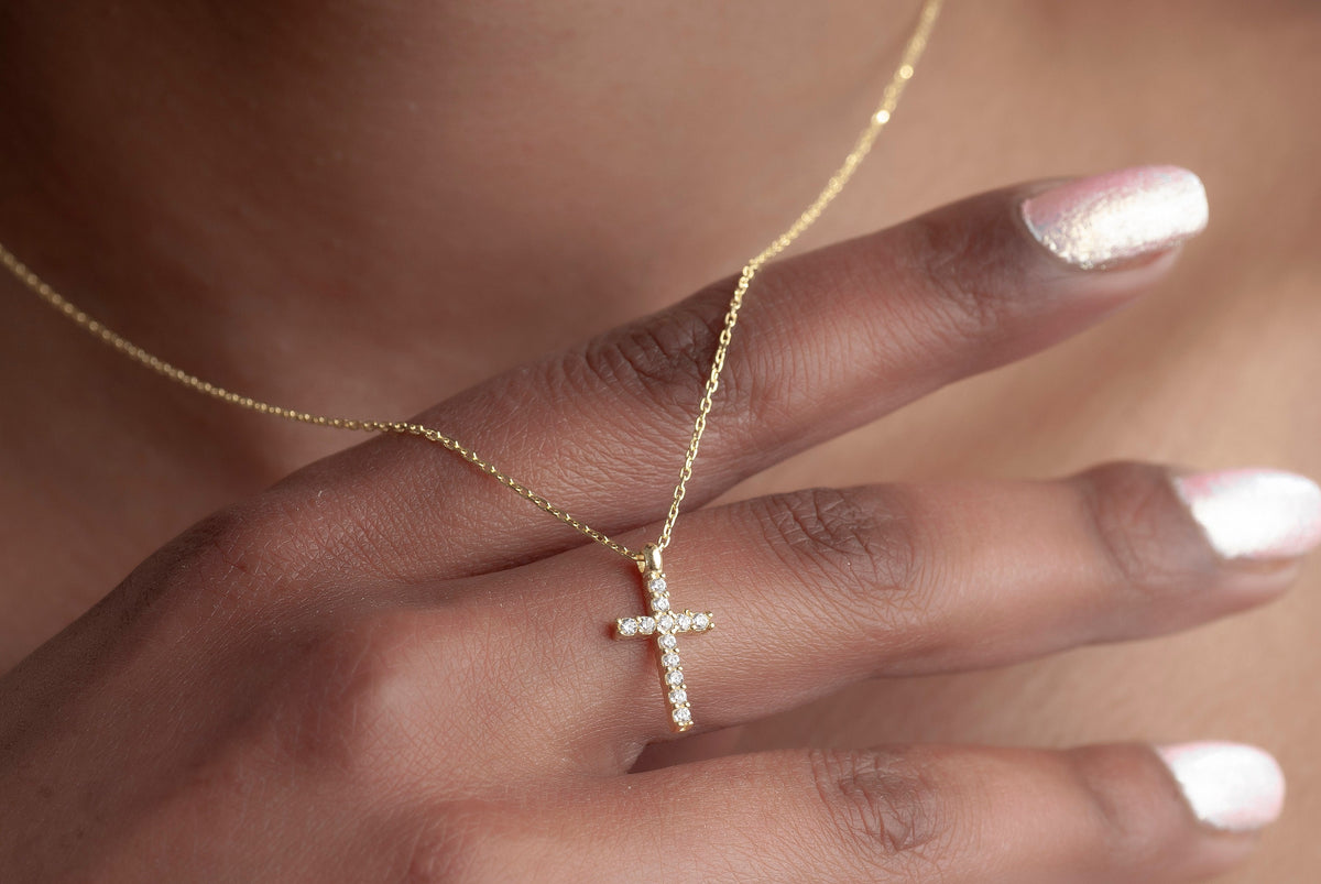 Dainty Cross Necklace