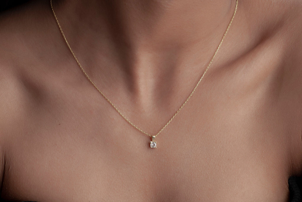 925 Silver Diamond Pendant Necklace